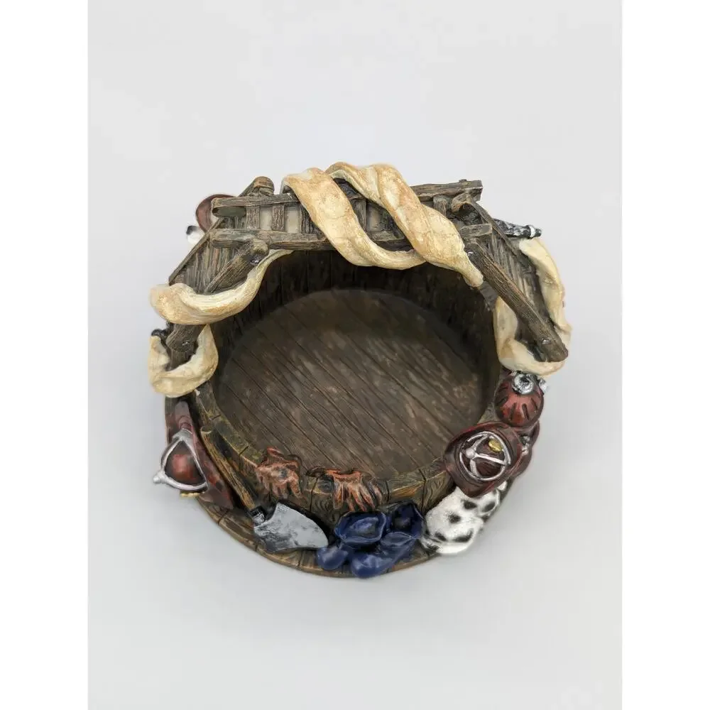 Decorative Firehouse Dalmation Fireman Ladder Hose Basket Handle Resin 5.25